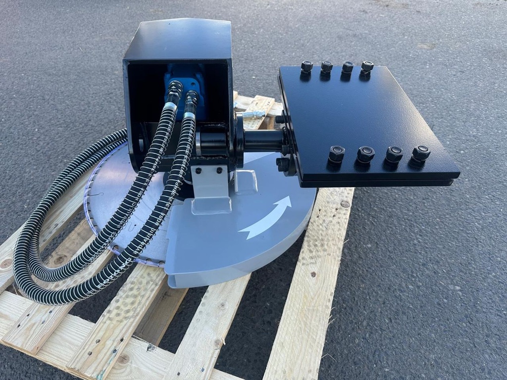 pila řezačka na dřevo pro minibagr 1